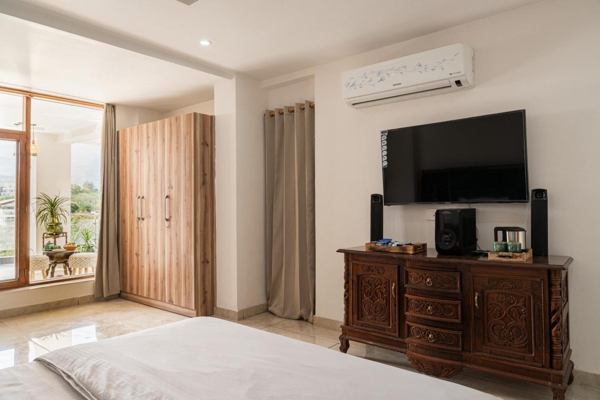 Restnation By The Staycationer Dehradun Extérieur photo