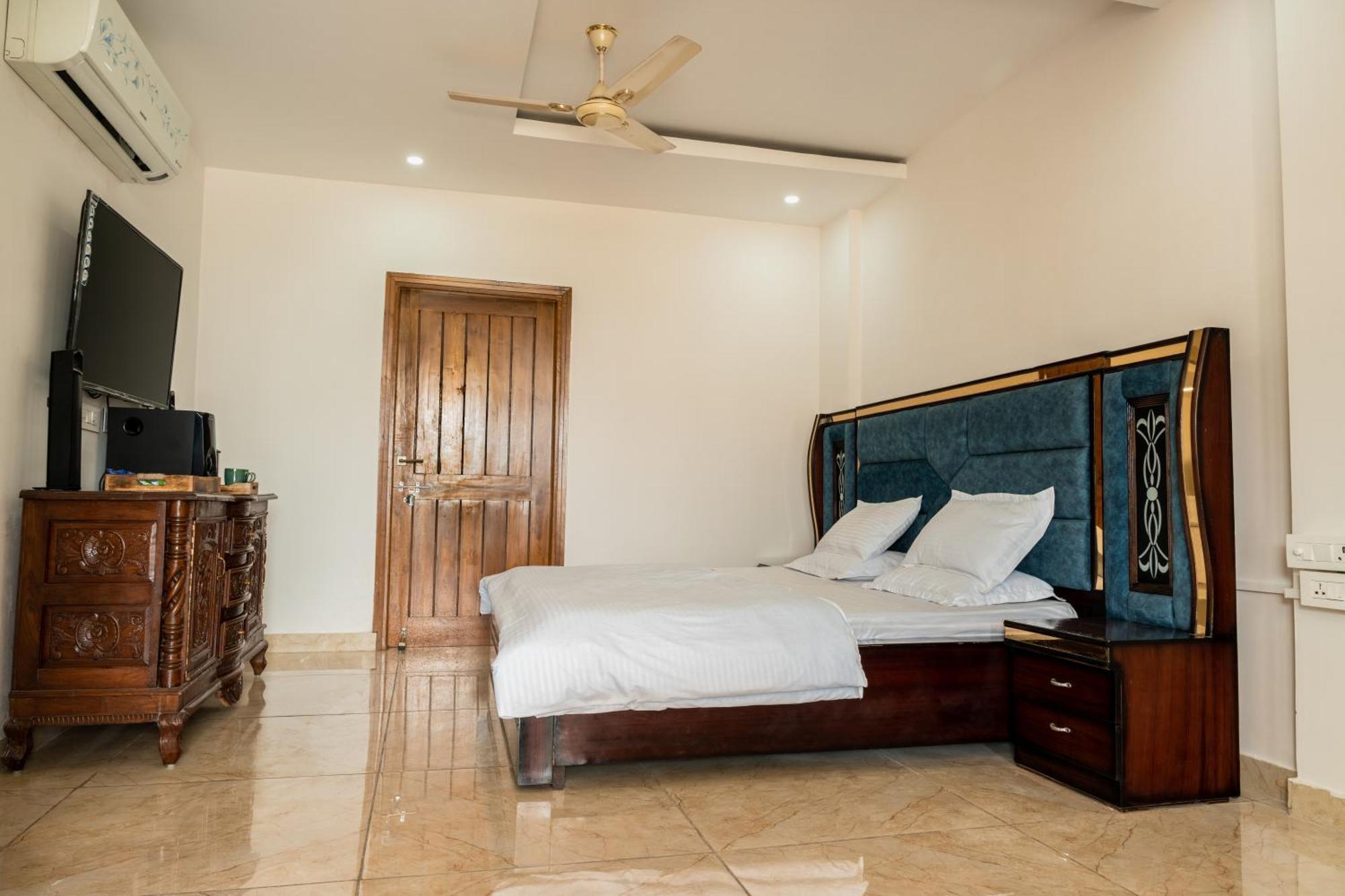 Restnation By The Staycationer Dehradun Extérieur photo
